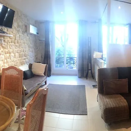 Lumineux Centre - Chatelet Parigi
